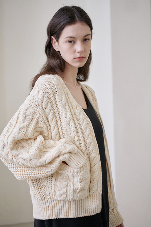 23SN cable zip-up cardigan [IV]