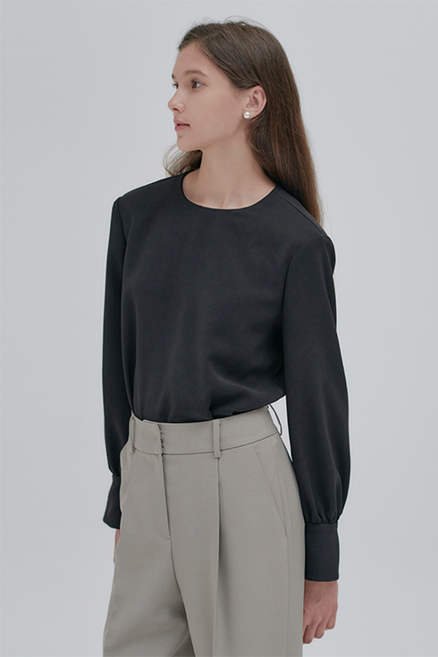23FN shoulder point blouse [2colors]
